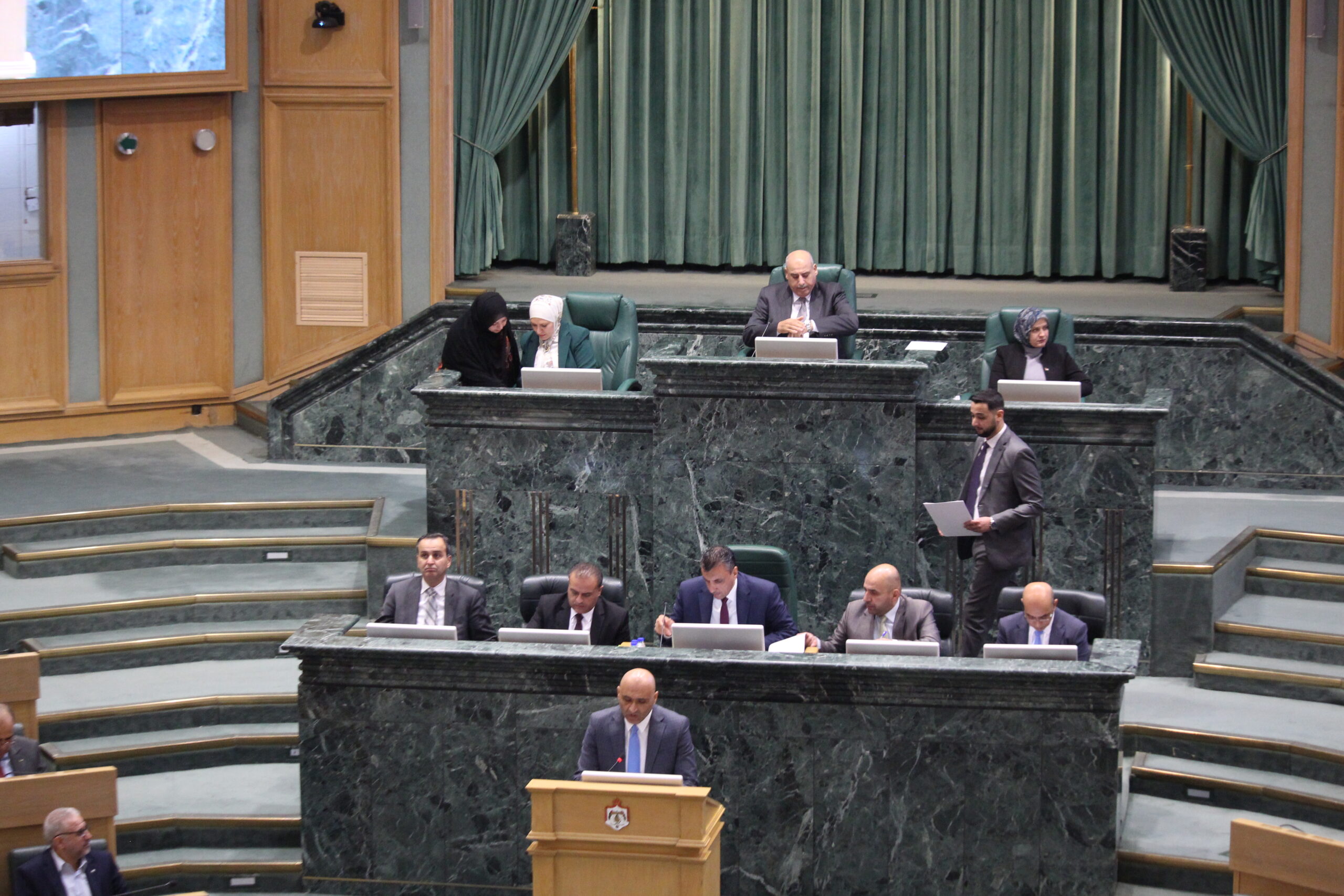 عدسة صراحة نيوز ترصد أجواء جلسة النواب