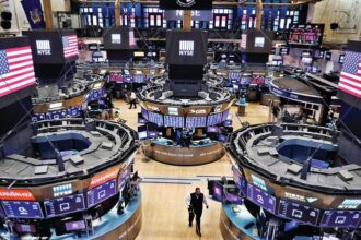 ارتفاع جماعي لمؤشرات وول ستريت مع استقرار النفط عند 59 دولارًا