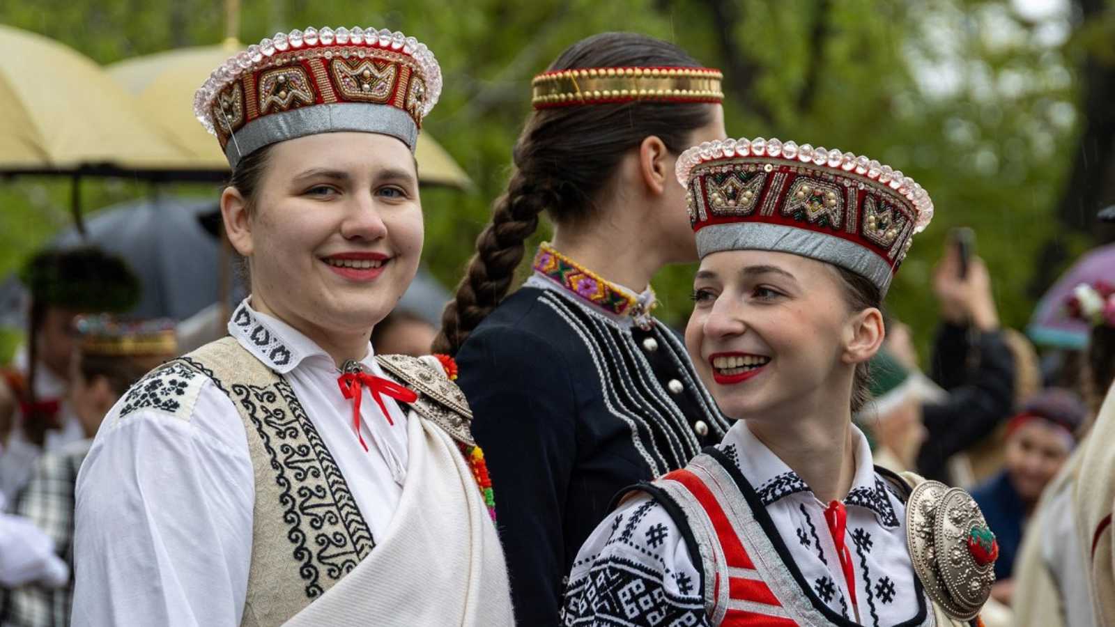 لاتفيا بلا رجال: النساء يلجأن لخدمة 'زوج لمدة ساعة' لمواجهة الأزمة الديموغرافية