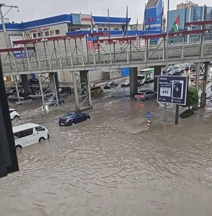 صورة حول : أمانة عمان تعلن حالة الطوارئ أمانة عمان تعلن حالة الطوارئ