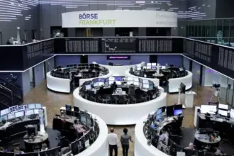 الأسواق الأوروبية تتباين قبيل اجتماع البنك الفيدرالي الأمريكي