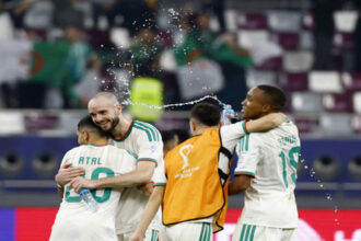 الجزائر تتصدر المجموعة الثانية بعد فوزها الكبير على البحرين