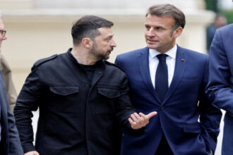ماكرون يلتقي زيلينسكي وستارمر وميرتس لمناقشة وساطة أميركية بشأن أوكرانيا