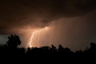 المملكة تحت تأثير طقس شتوي متقلب وبارد مع فرص أمطار متفرقة