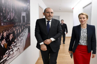 الصفدي يلتقي كايا كالاس لتعزيز العلاقات الأردنية-الأوروبية