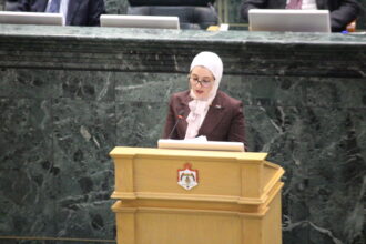 ناصر الدين تطالب بمقاربة جديدة لتطوير الموازنة