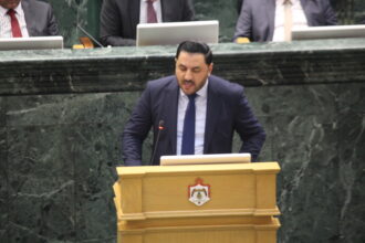 فريحات: الشباب وصل عمره 30 وبياخذ مصروفه من أبوه