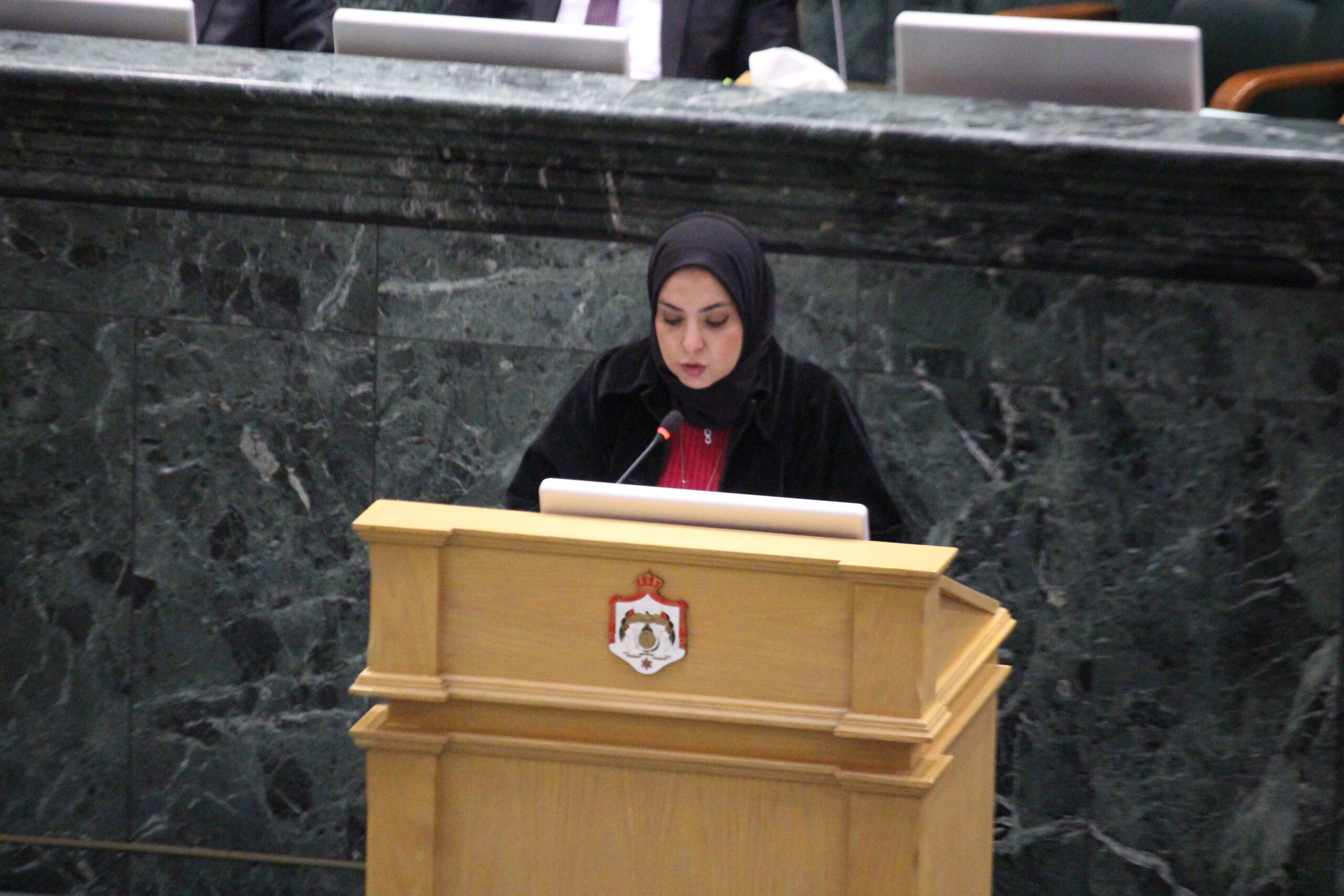 الحجايا تفتح النار على موازنة 2026: أرقام تتجمّل وواقع يتفاقم