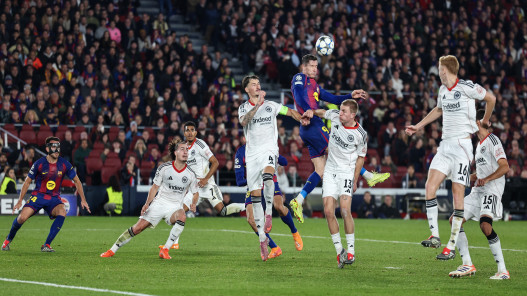 صورة حول : كونديه يُشعل ليلة برشلونة… ثنائية مدافع تُحوّل الإحباط إلى انتصار أوروبي مُثير كونديه يُشعل ليلة برشلونة… ثنائية مدافع تُحوّل الإحباط إلى انتصار أوروبي مُثير