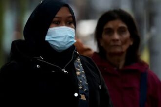 إنفلونزا H3N2 تُربك بريطانيا وتعيد الكمامات إلى الواجهة