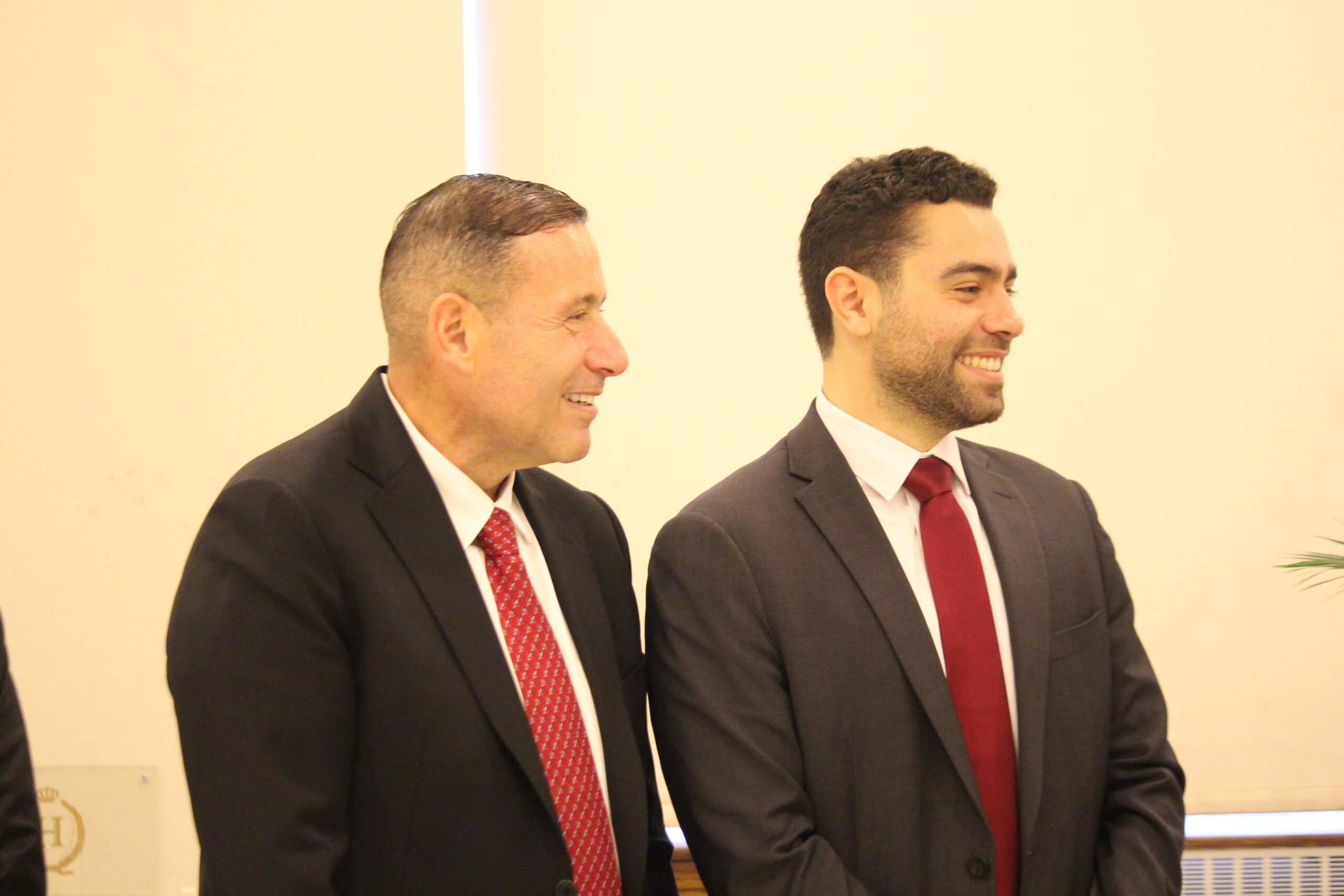 بالفيديو والصور.. العجلوني يُقري بمناسبة زفاف نجله المهندس زيد