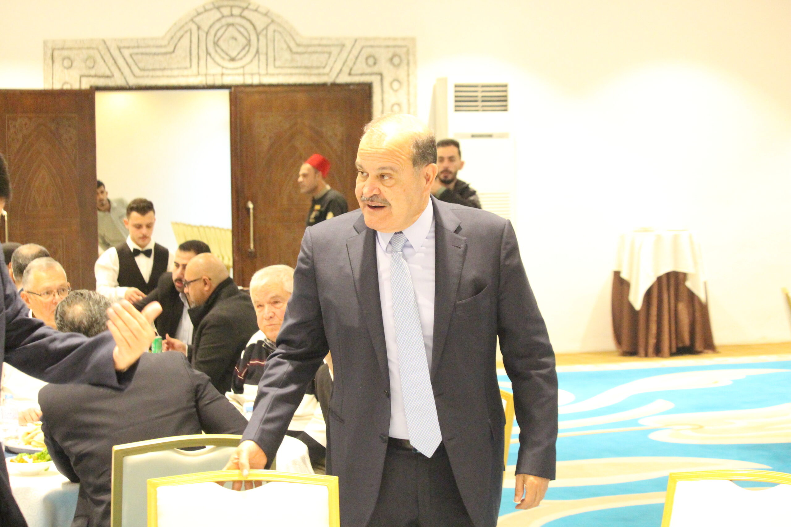 بالفيديو والصور.. العجلوني يُقري بمناسبة زفاف نجله المهندس زيد