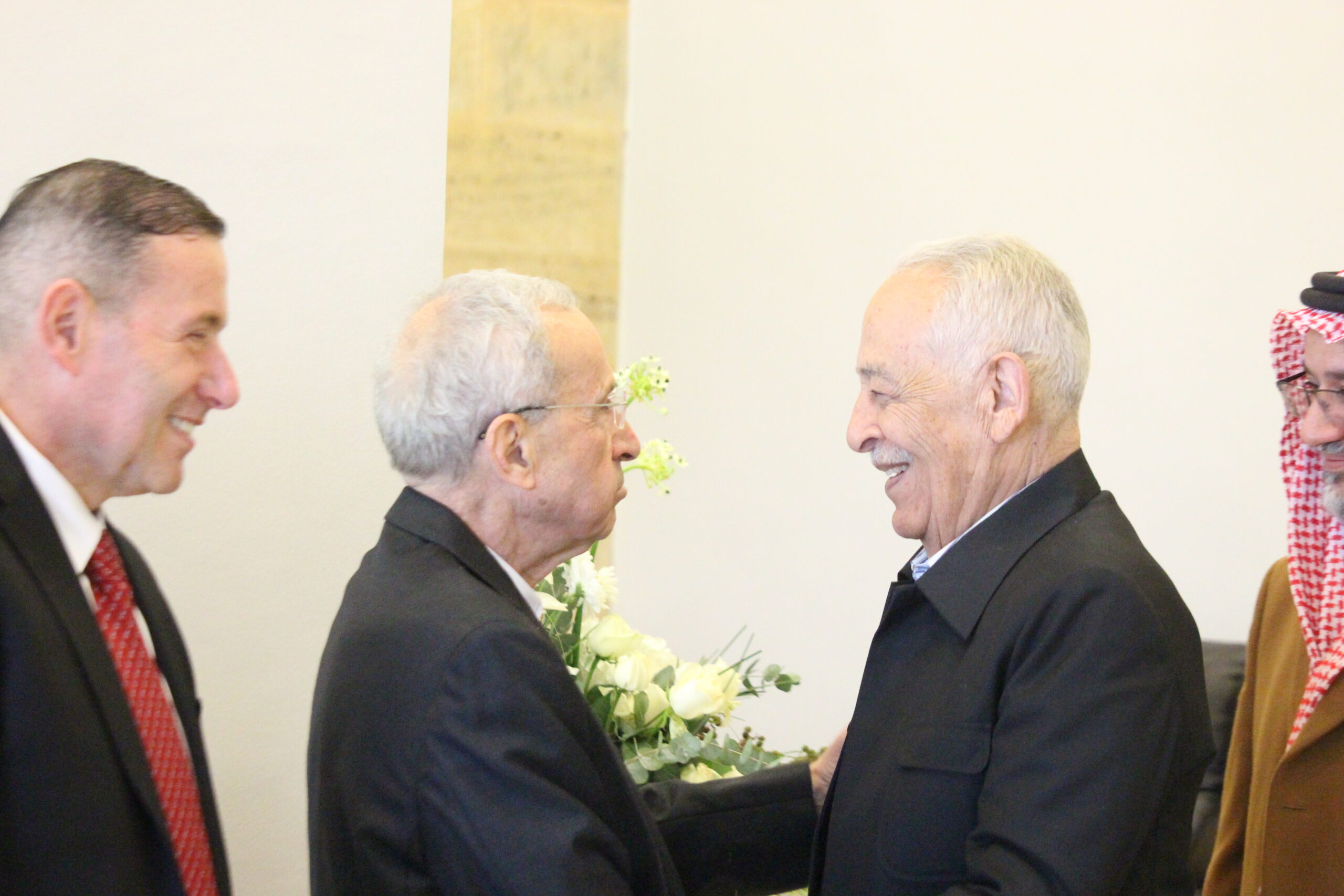 بالفيديو والصور.. العجلوني يُقري بمناسبة زفاف نجله المهندس زيد