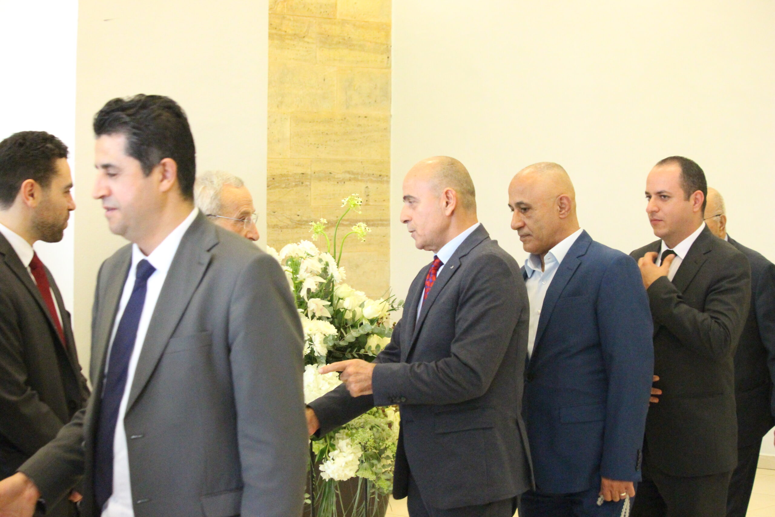 بالفيديو والصور.. العجلوني يُقري بمناسبة زفاف نجله المهندس زيد