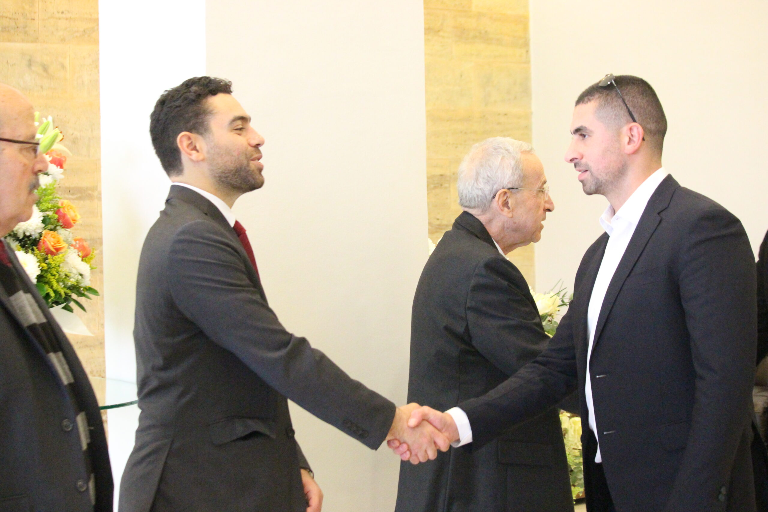 بالفيديو والصور.. العجلوني يُقري بمناسبة زفاف نجله المهندس زيد