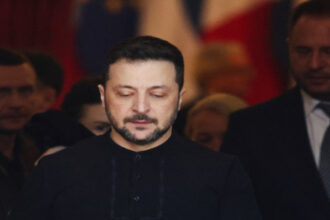 زيلينسكي: أوكرانيا تتخلى عن طموح الانضمام للناتو مقابل ضمانات أمنية غربية