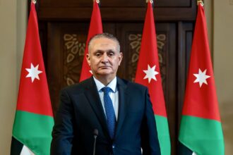 وزير البيئة يتفقد معايير السلامة في برومين