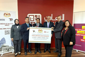 ماليزيا تدعم برنامج نور لرعاية أيتام غزة