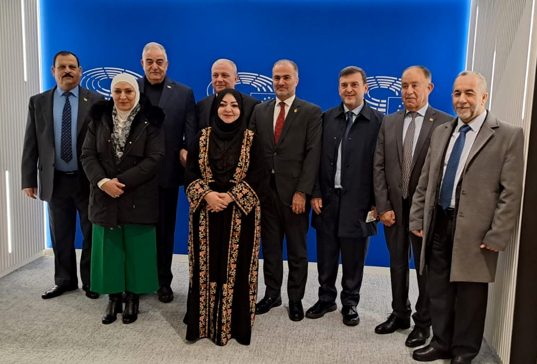 صورة حول : وفد الأعيان يعزّز الحضور الأردني في بروكسل: أمن المنطقة واللاجئون في صدارة المباحثات وفد الأعيان يعزّز الحضور الأردني في بروكسل: أمن المنطقة واللاجئون في صدارة المباحثات