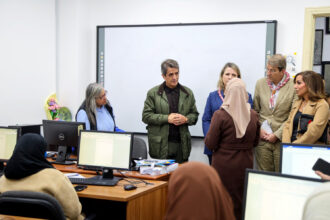 العدوان يتفقد المسح الوطني للشباب 2025