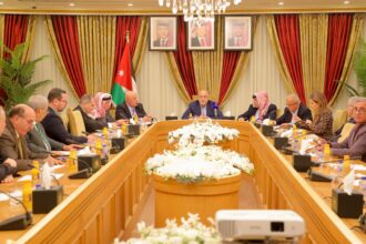 العين المعشر: بحث خطط الاستثمار والتخطيط ضمن مسار التحديث الاقتصادي