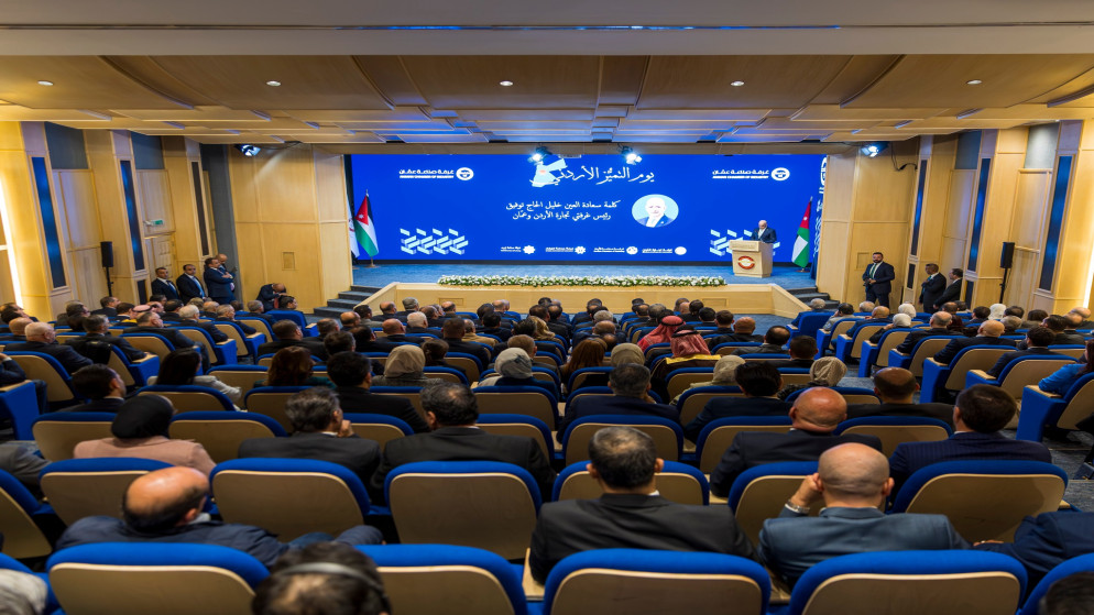 عاجل| الملك يطلع على إنجازات الصناعة الأردنية ويكرم المؤسسات المتميزة (صور)