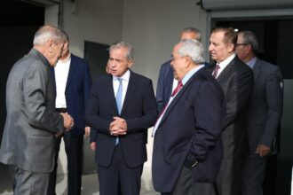 الحكومة تطلق المعرض الدائم للمنتجات الزراعية والريفية في إربد لدعم الأسر المنتجة