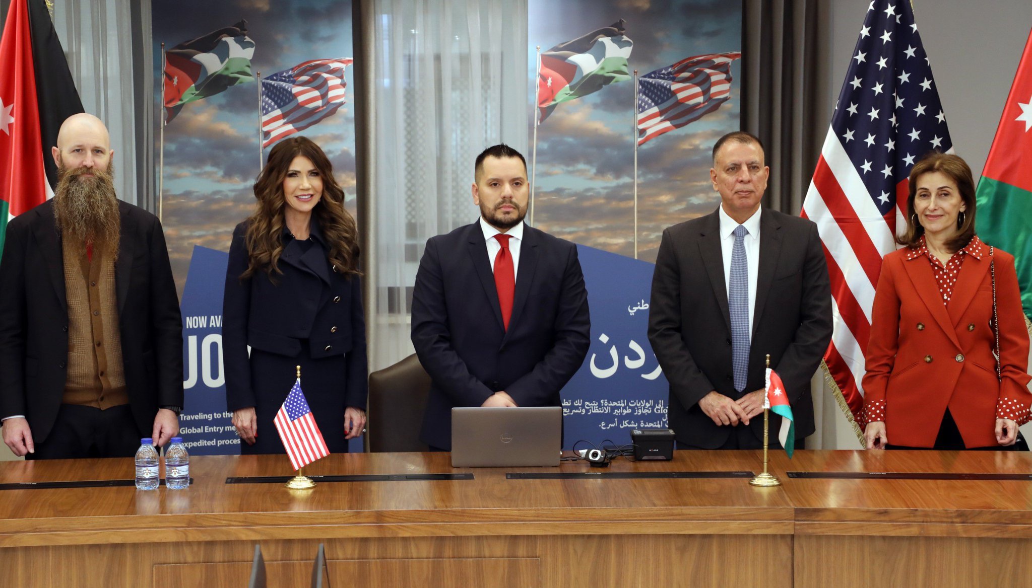 صورة حول : الأردن ينضم رسميًا إلى برنامج الدخول العالمي لتسريع إجراءات السفر إلى الولايات المتحدة الأردن ينضم رسميًا إلى برنامج الدخول العالمي لتسريع إجراءات السفر إلى الولايات المتحدة