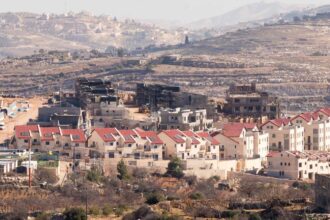 إسرائيل تخصص 900 مليون دولار لبناء 17 مستوطنة جديدة بالضفة الغربية خلال خمس سنوات