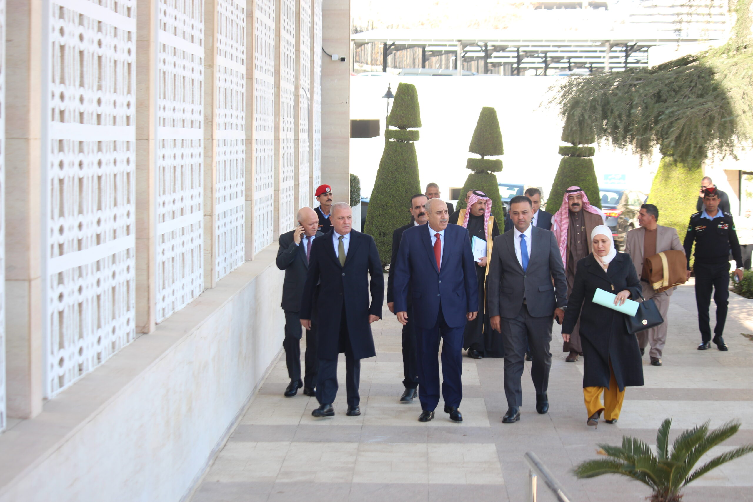 عدسة صراحة نيوز ترصد أجواء جلسة النواب