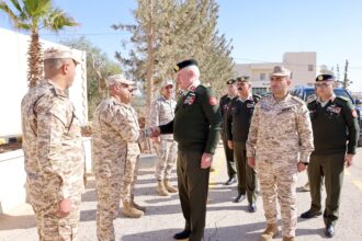 الحنيطي يتفقد مركز خدمة العلم في شويعر..