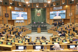 النواب يواصلون مناقشة موازنة 2026… مطالب بتعزيز الاستثمار وتطوير الخدمات والبنى التحتية