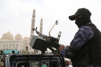 شرطة صنعاء تقبض على متهمين بقتل رجل وزوجته في شارع خولان