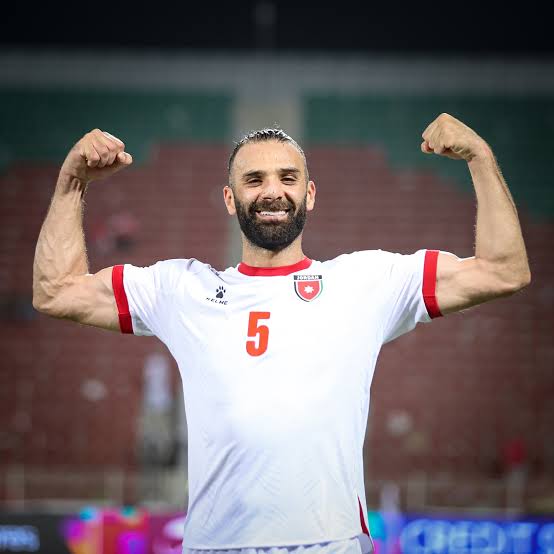 صورة حول : يزن العرب قبل المباراة النهائية: "قلبي يركض معكم في الملعب" يزن العرب قبل المباراة النهائية: "قلبي يركض معكم في الملعب"