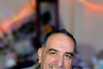 الصحفي احمد العياصرة لرئيس مجلس النواب لا تستغفلو الناس حتى لا تسقطوا من نظرنا