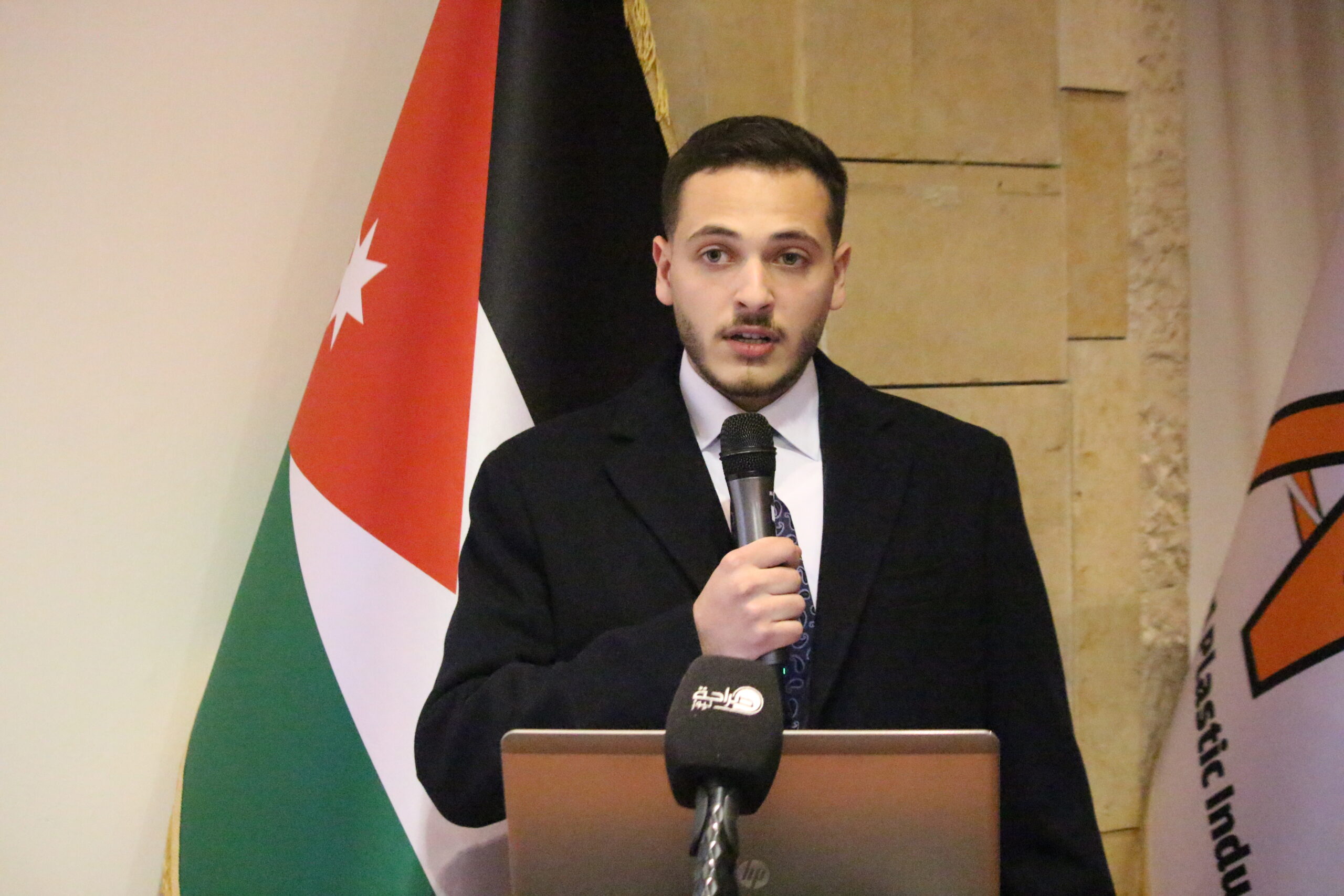 مجموعة الصناعات البلاستيكية تحتفي برضوان خطاب "فيديو وصور