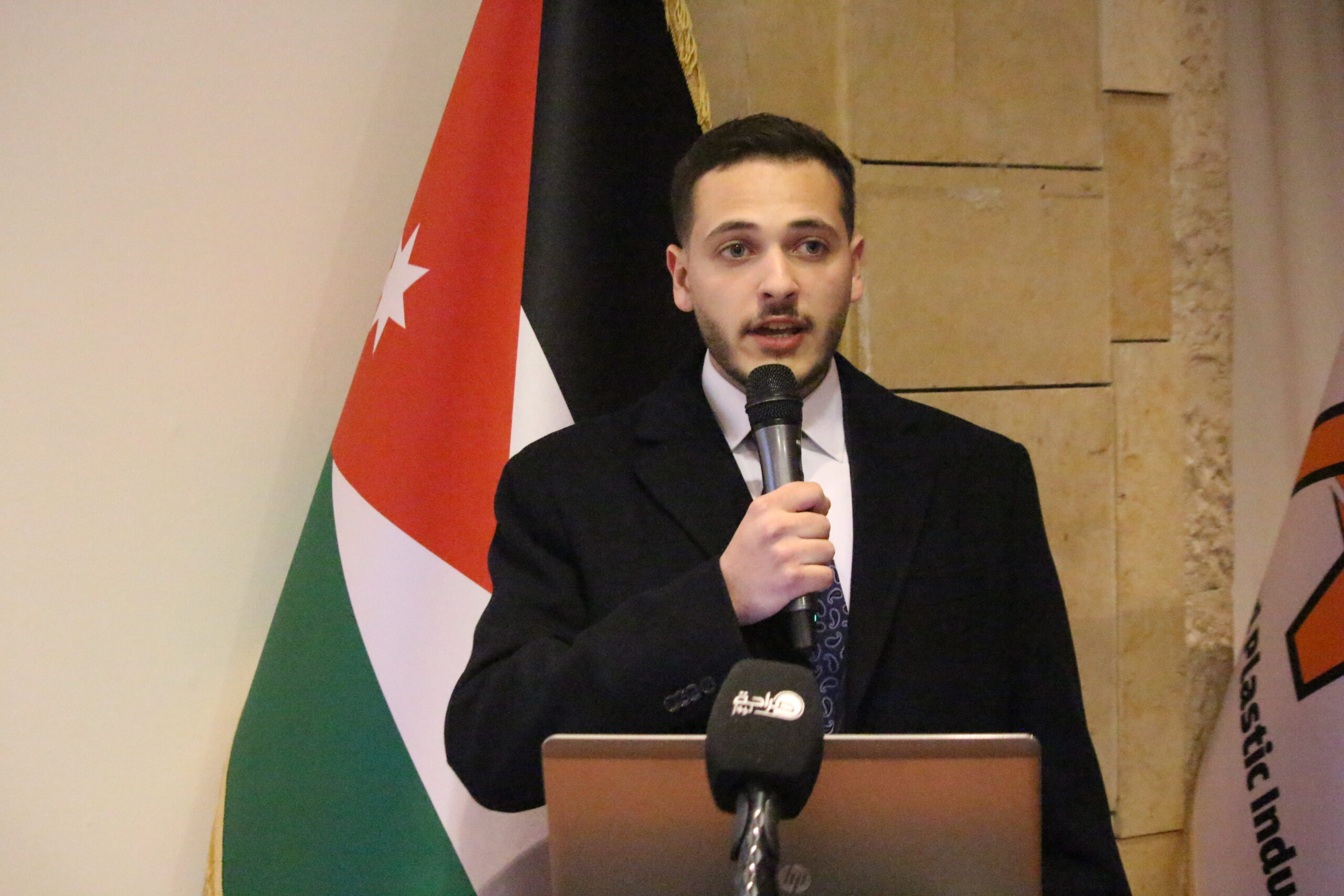 مجموعة الصناعات البلاستيكية تحتفي برضوان خطاب "فيديو وصور