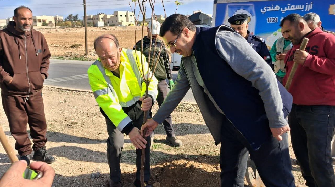 بلدية بلعما تطلق حملة لزراعة 10 آلاف شجرة لتعزيز الغطاء النباتي وتحسين البيئة