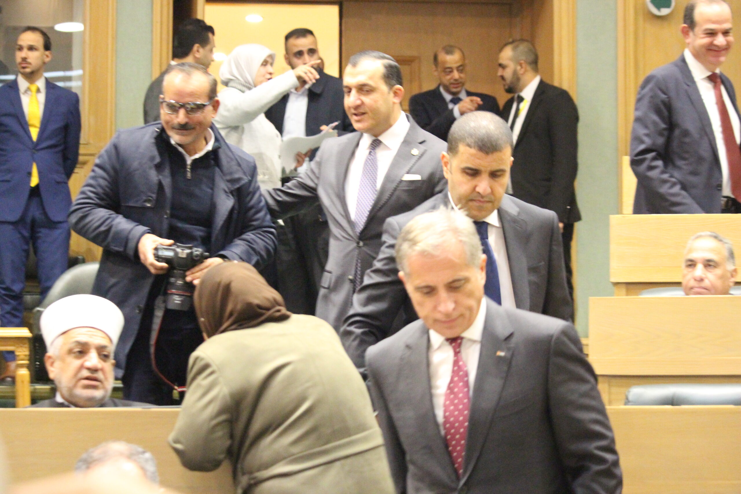 عدسة صراحة نيوز ترصد أجواء جلسة النواب