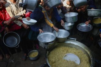 تحذير أممي: شبح المجاعة يهدد أطفال ونساء غزة وكارثة صحية تلوح في الأفق