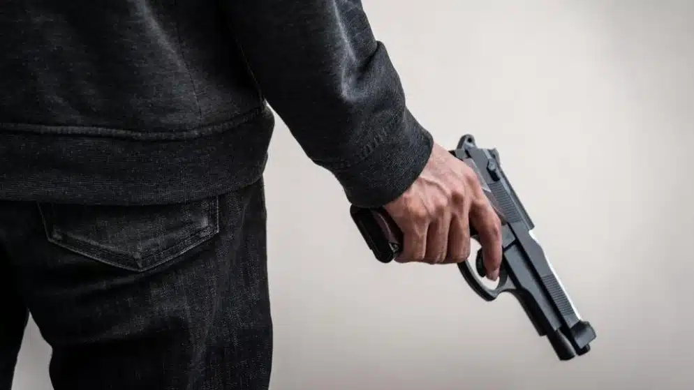 مشاجرة في مخيم البقعة تُصيب شخصاً بجروح خطيرة وتستدعي تدخل الأمن