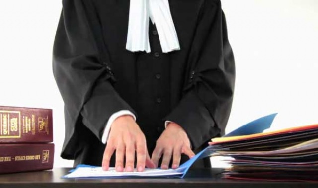 ديوان المحاسبة يكشف تجاوزات مالية وإدارية في التعاقد مع مستشار قانوني خلال 2024