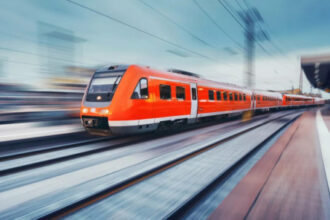 قطار الصحراء السريع: مصر تربط البحرين بخط القرن الـ21