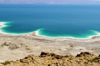 مراجعات رسمية لملف استثماري سياحي على أراضٍ حكومية وسط مؤشرات قانونية مقلقة