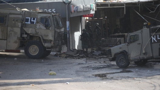 صورة حول : قوات الاحتلال تقتحم كفل حارس شمال سلفيت لتأمين اقتحام المستوطنين قوات الاحتلال تقتحم كفل حارس شمال سلفيت لتأمين اقتحام المستوطنين