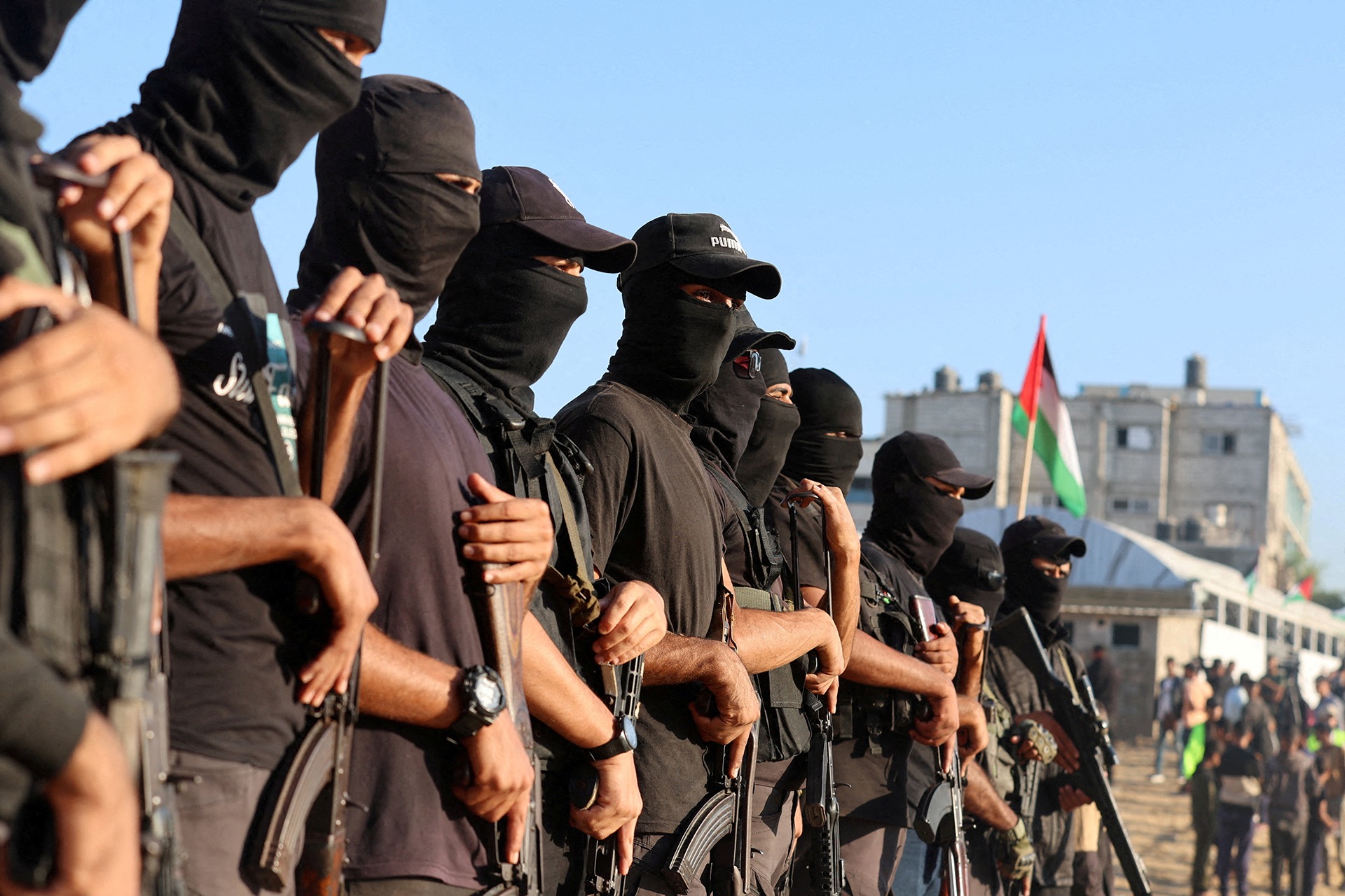 عودة الشرطة الفلسطينية للعمل علنًا في غزة بعد وقف إطلاق النار