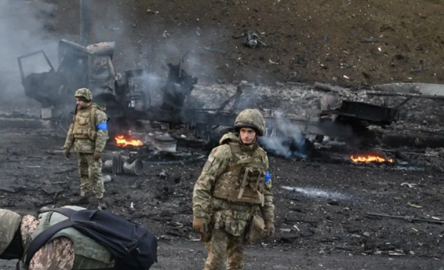 هجوم روسي واسع على كييف قبل أيام من مفاوضات سلام مرتقبة