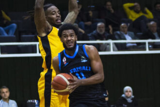 الفيصلي يحقق فوزًا كاسحًا على الأشرفية في دوري CFI الممتاز لكرة السلة