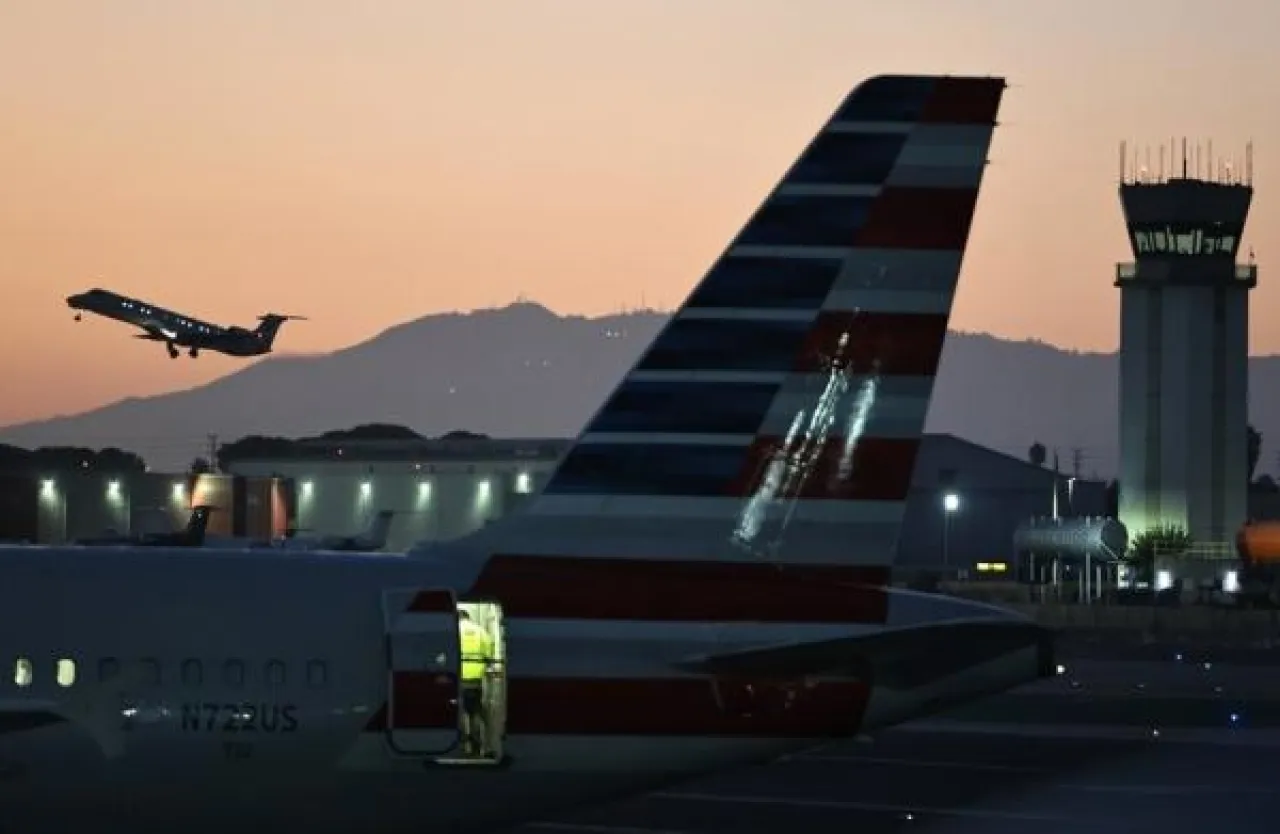 صورة حول : بولندا تغلق مطاري لوبلين وجيشوف لأسباب أمنية غير محددة بولندا تغلق مطاري لوبلين وجيشوف لأسباب أمنية غير محددة