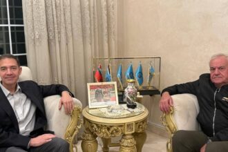 الحنيطي يلتقي قائد «سنتكوم» ويبحثان تعزيز التعاون العسكري والأمن الإقليمي